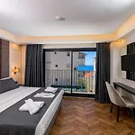 Brow Hotel 3*