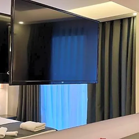 Brow Hotel 3*